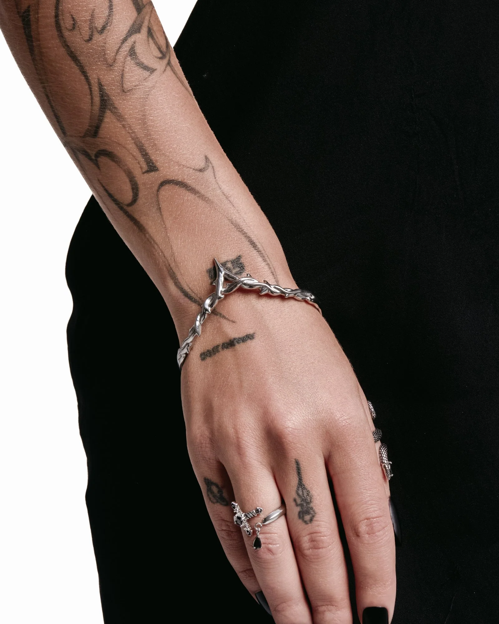 Elysian Arm Cuff - Image 3
