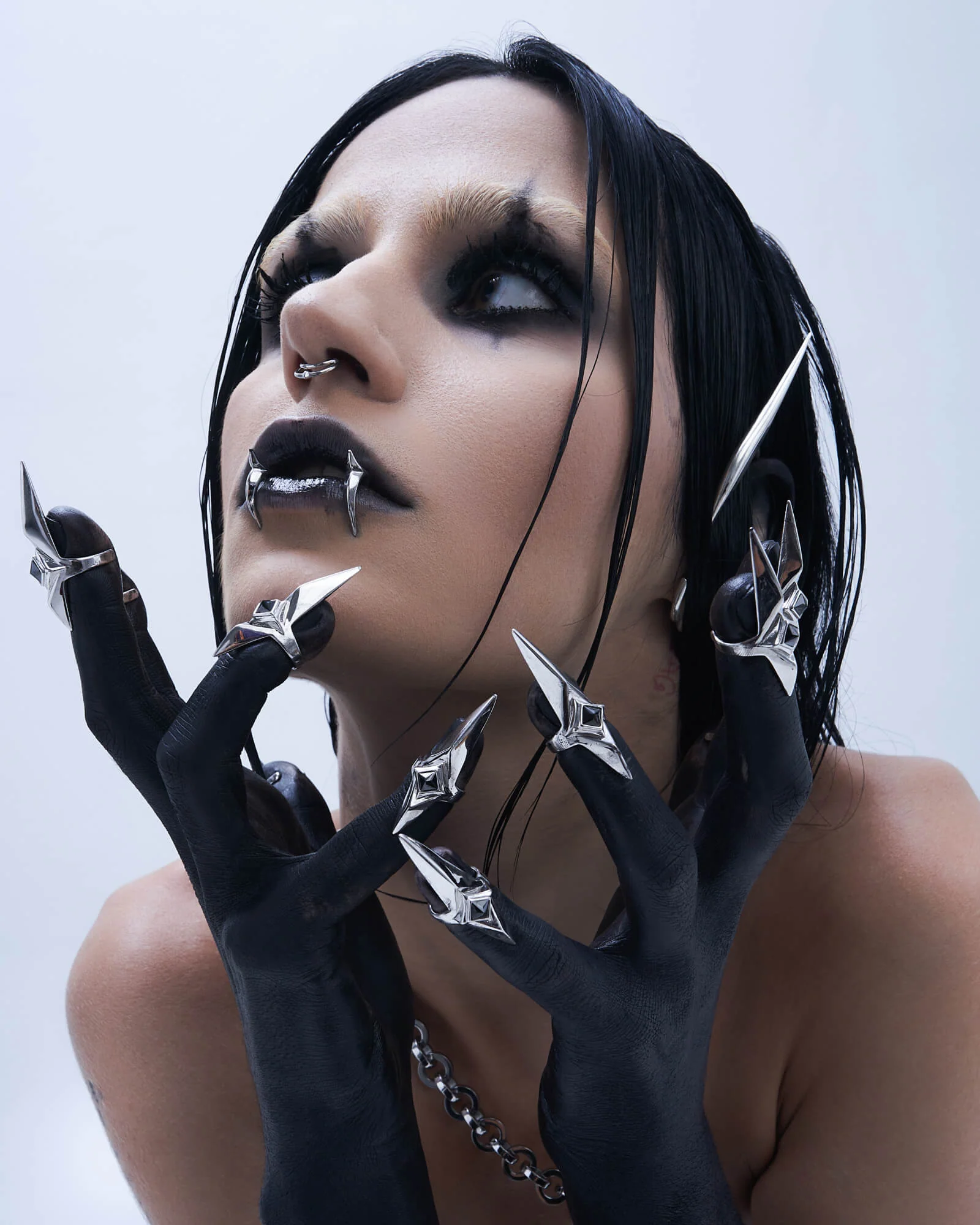 Lucent Nail Ring - Image 9