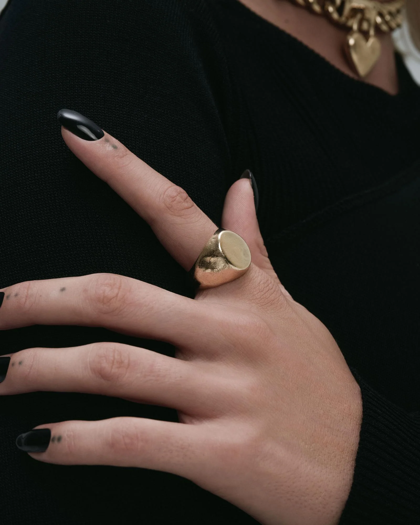 Ode Signet Ring - Image 6