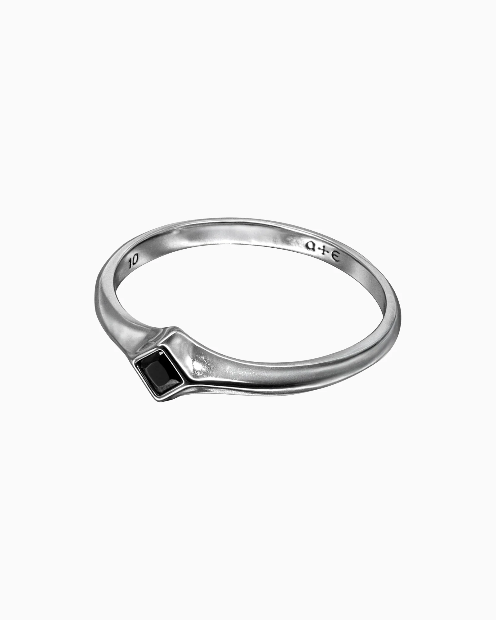 Onyx Arc Ring