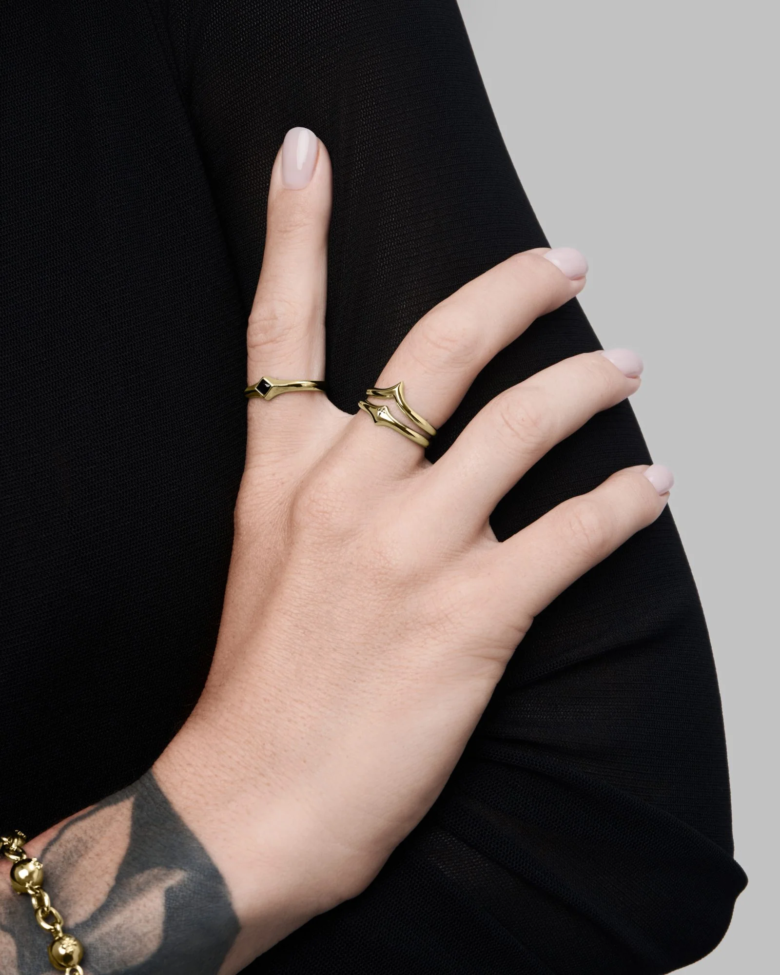 Onyx Arc Ring - Image 3