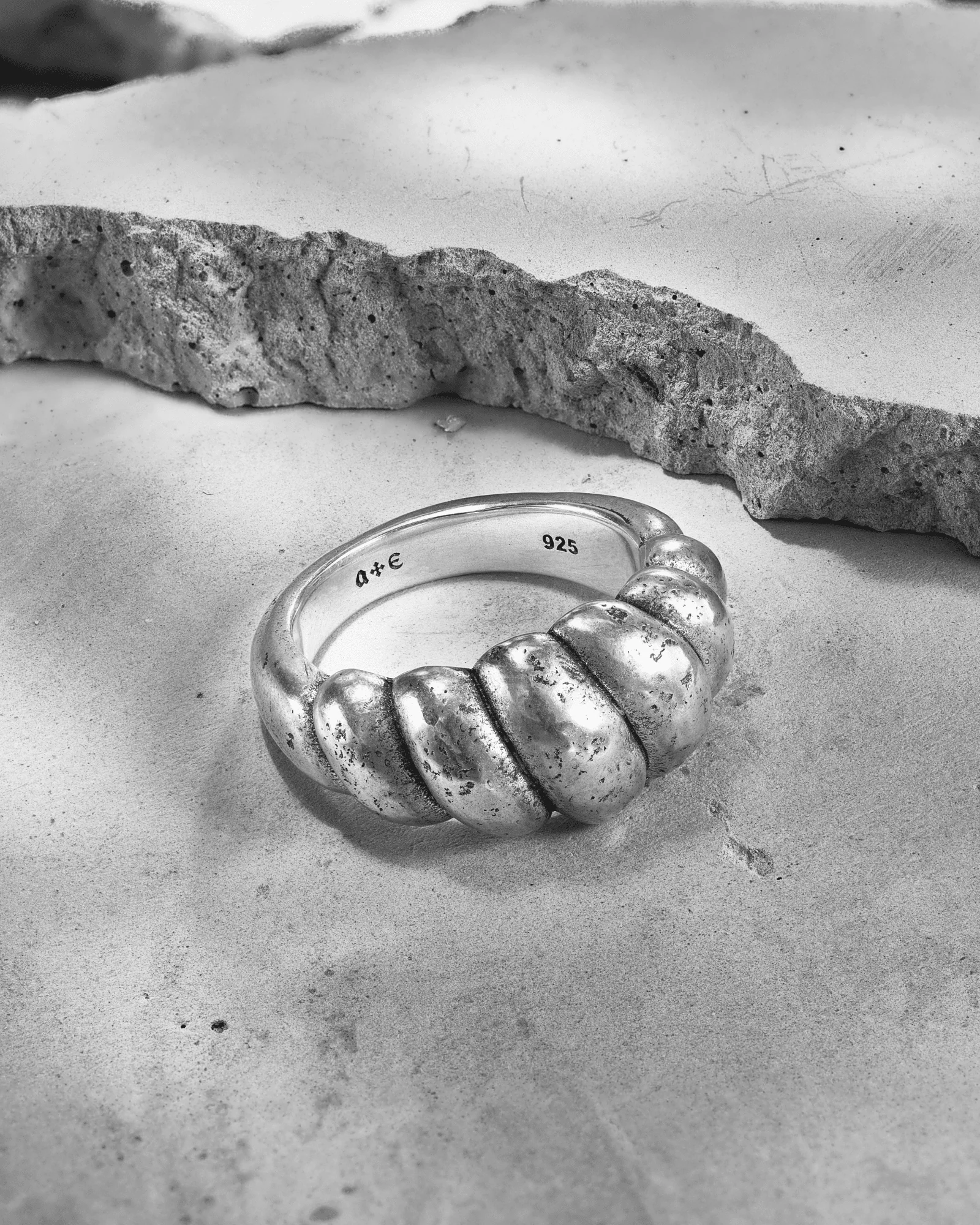Reverie Rope Ring - Image 4