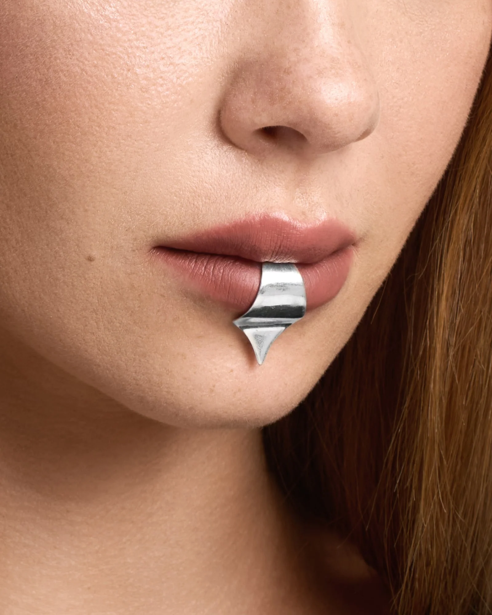 Void Lip Cuff